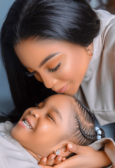 dabota lawson and her daughter on her birthday