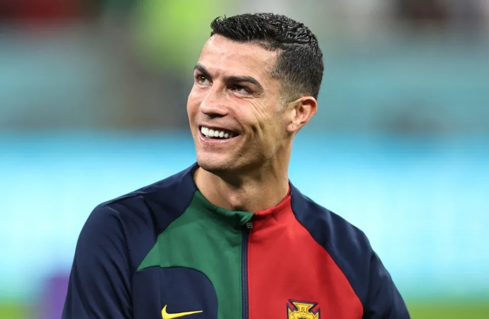 Cristiano Ronaldo to shatter record for highest-paid athlete if he accepts £173M-per-year transfer offer from Saudi Arabian club
