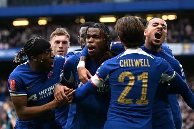 FA Cup: Chelsea secure semi-final spot against Leicester with late drama