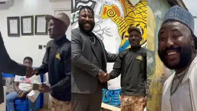 Boss handsomely rewards security guard who refused him entry into his factory